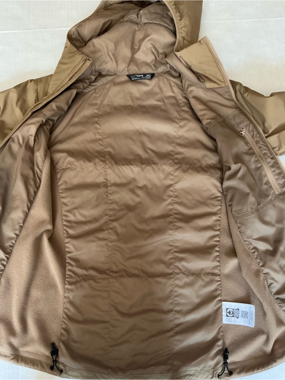 Arc'teryx Men's Atom Light Hooded Insulated Jacket in Tan Size XSmall - Picture 8 of 16
